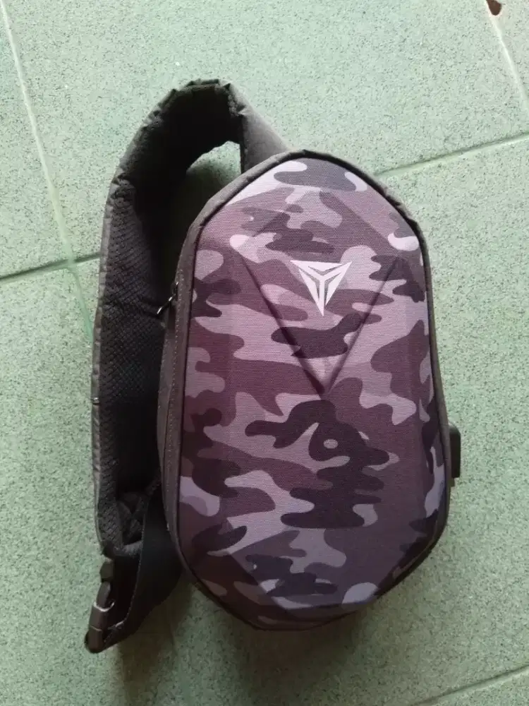 Tas Selempang Sling Bag