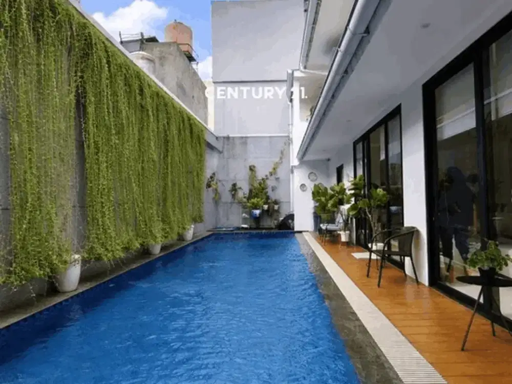 Rumah Estetik 2 Lantai Di Sektor 8 GB 17662