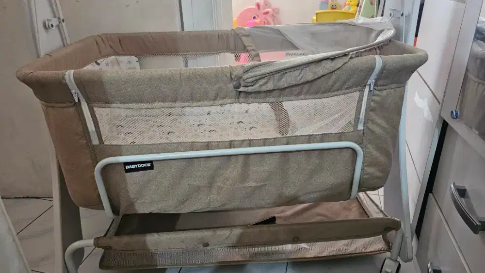 Box bayi merek babydoes le pariz