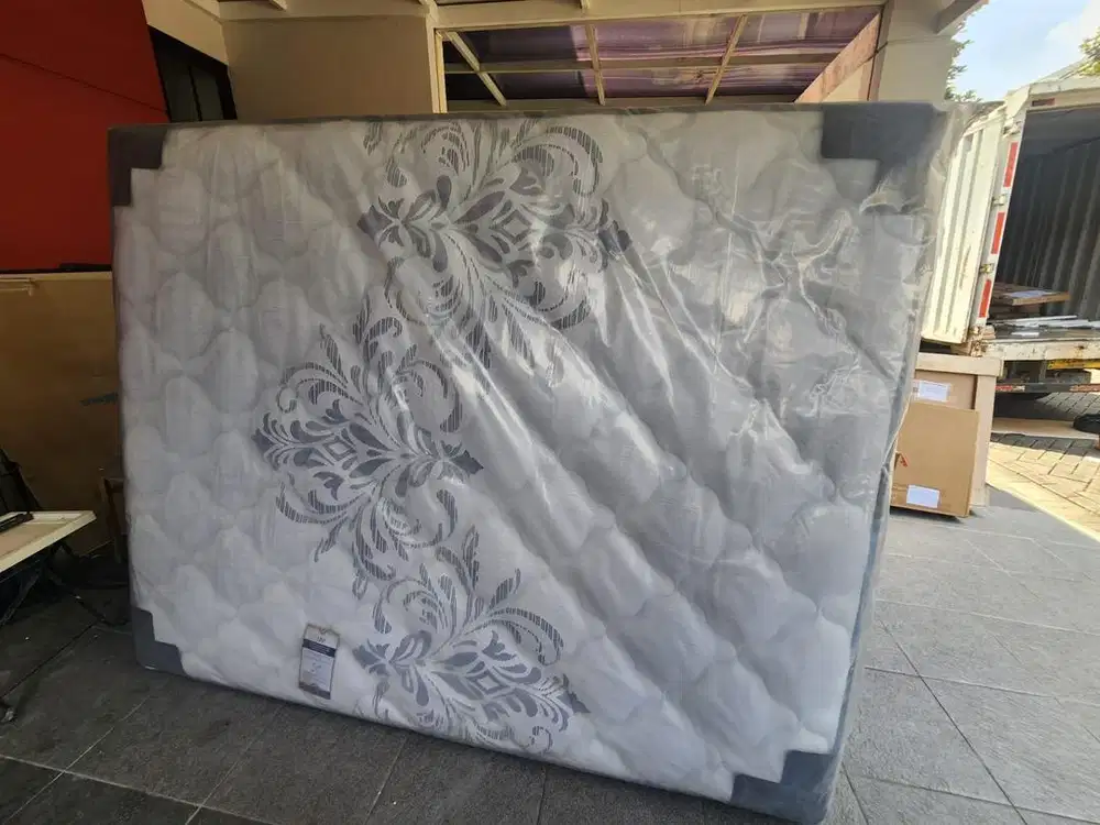 Kasur Florence tipe Piacenza 160cm. BARU.