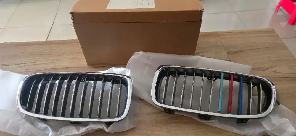 Grill bmw 320i f30