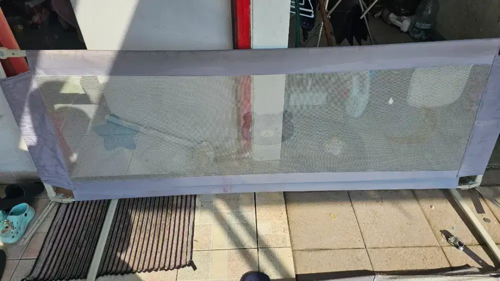 Pagar Pengaman Kasur bayi merek Vbaby