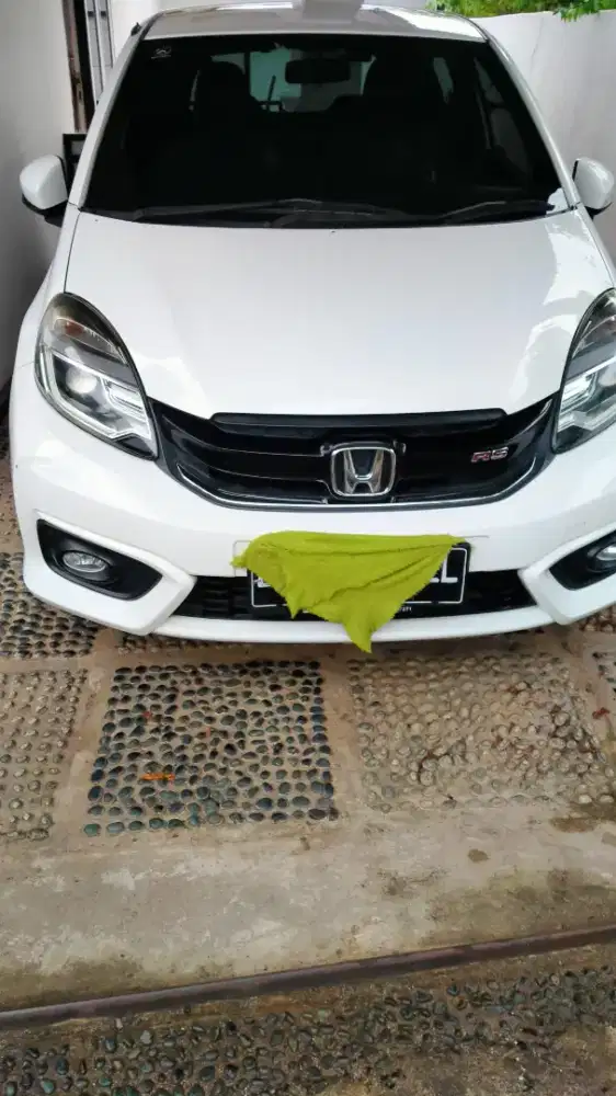 Brio RS CVT 2016 Putih (NEGO)