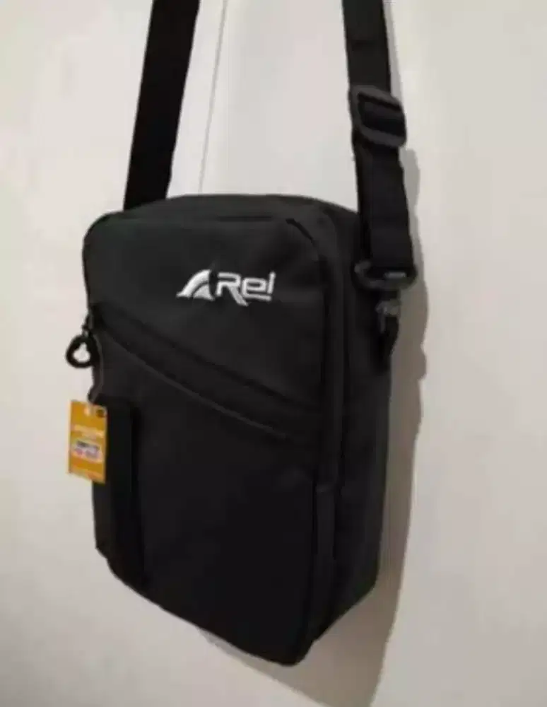 Tas Salempang Pria Rei