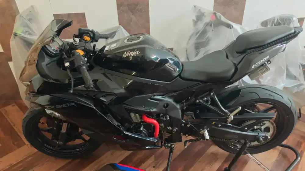 Kawasaki ZX25R non ABS