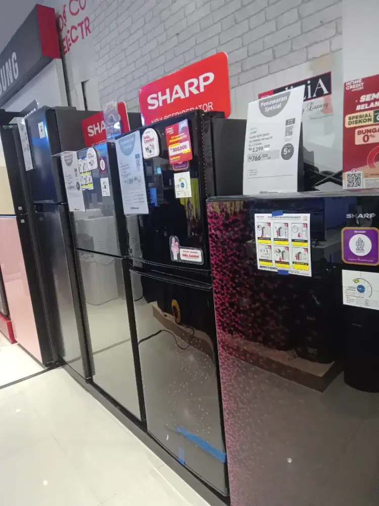 Kulkas SHARP murah meriah
