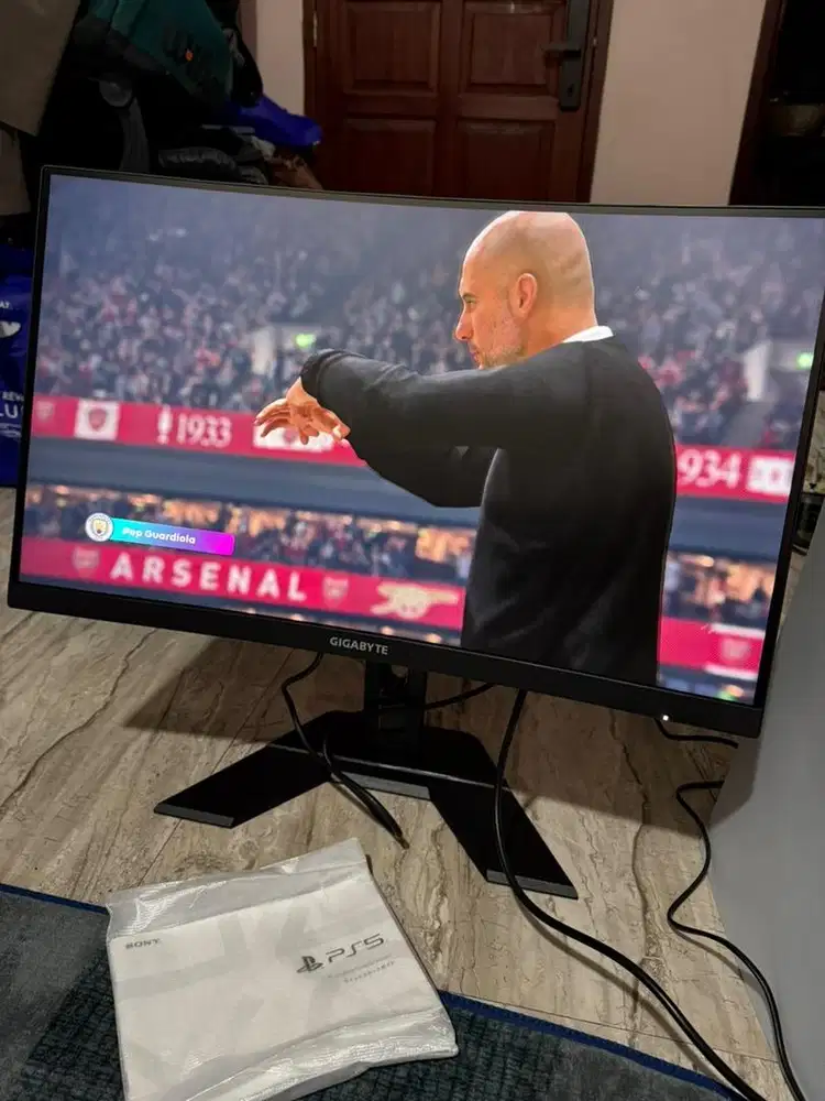 Monitor gaming Gigabyte 27 inch G27FC Super Like New