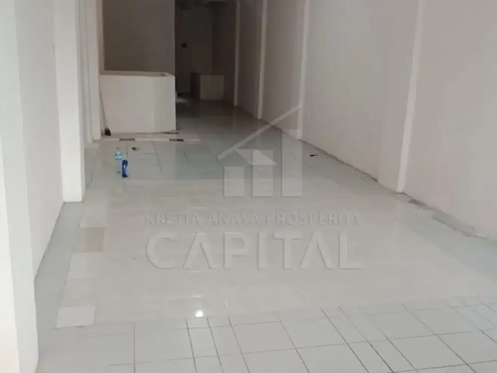 RUKO SIAP PAKAI DI CIBADAK DENGAN LOKASI STRATGEIS DAN RAMAI