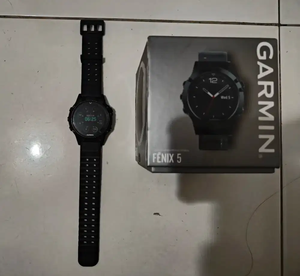 Garmin fenix 5 bagus