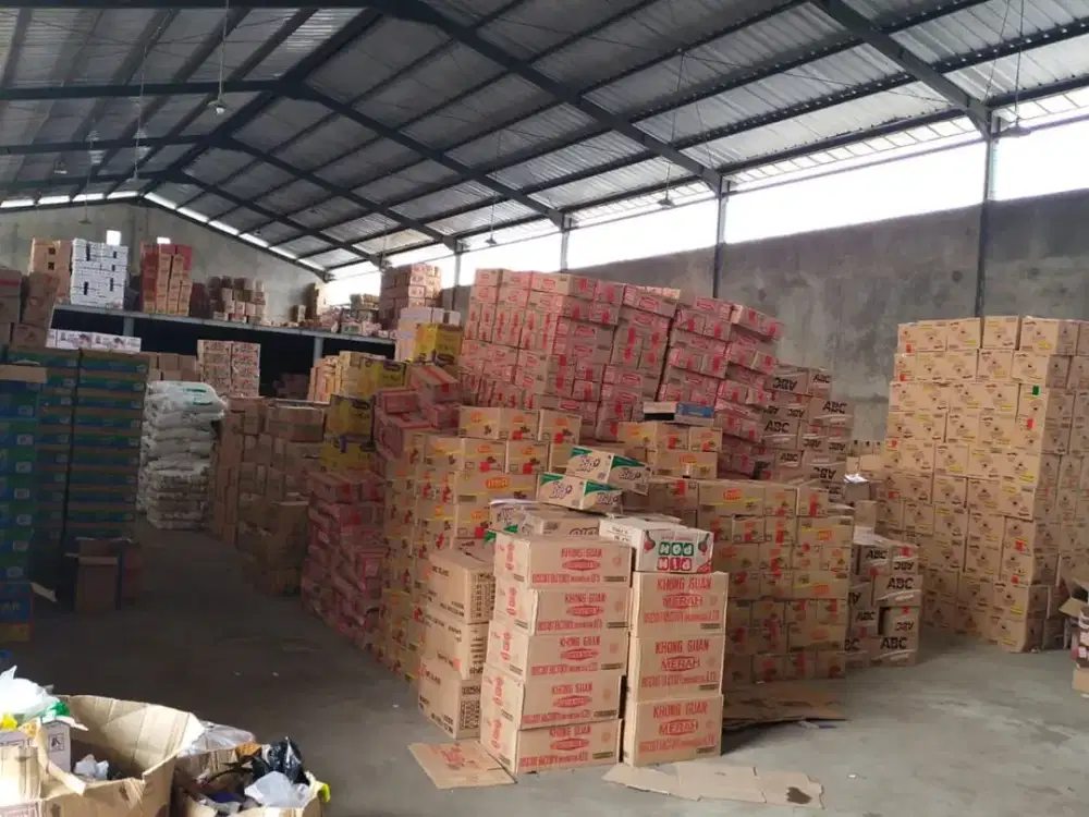 DISEWAKAN GUDANG DI MAINROAD SUMEDANG DEKAT TOL SUMEDANG STRATEGIS