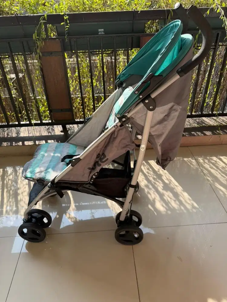 Stroller anak merek Joie