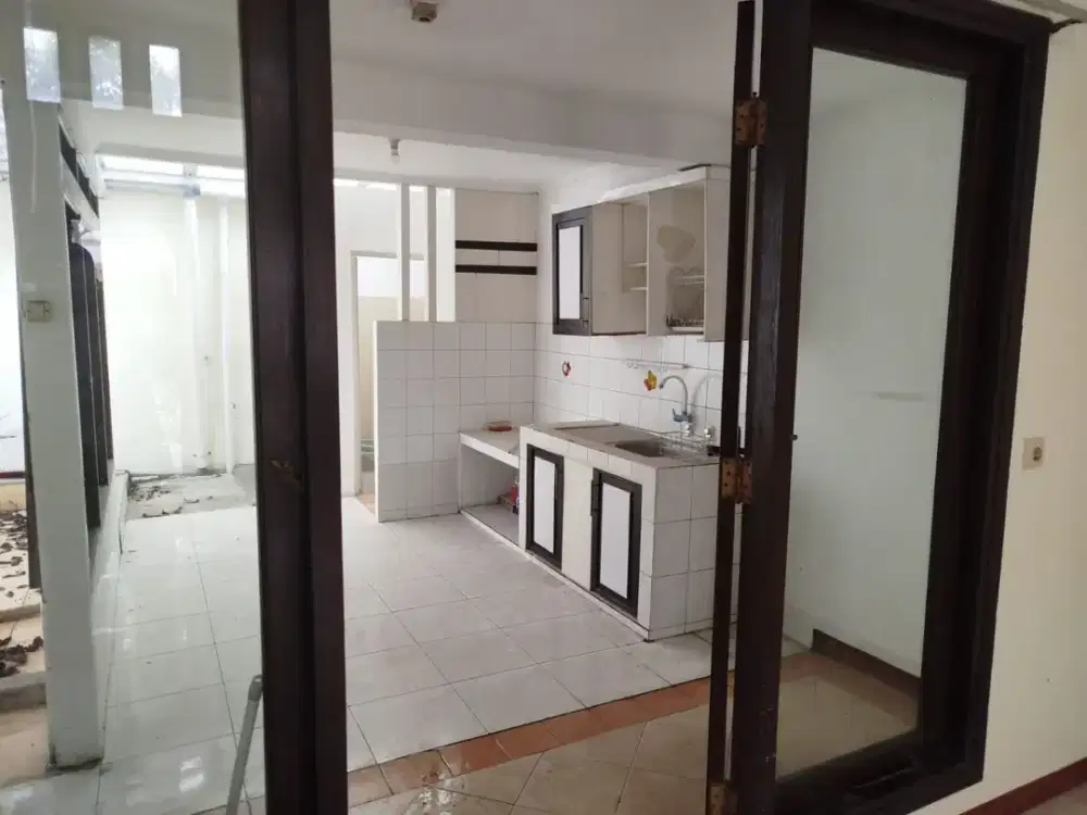 DISEWAKAN RUMAH KOTA BARU PARAHYANGAN BANDUNG TATAR WANGSAKERTA