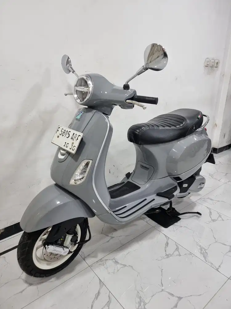 Vespa LX 125 Facelift LED Fi 2025 / 2026 bln 10 Km 4 rb Gress