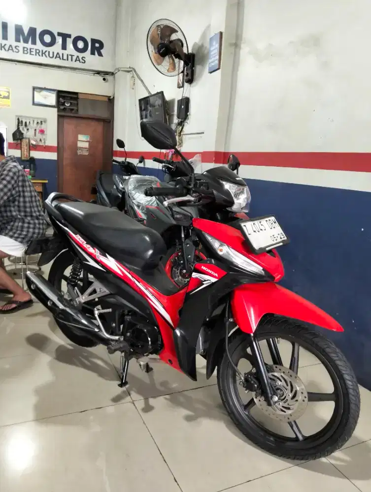 HONDA REVO X TAHUN 2024 KONDISI MULUS