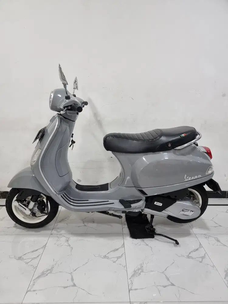 Vespa LX 125 Facelift LED Fi 2025 / 2026 bln 10 Km 4 rb Gress