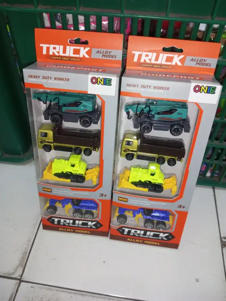 Mainan Anak Diecast Konstruksi isi 4