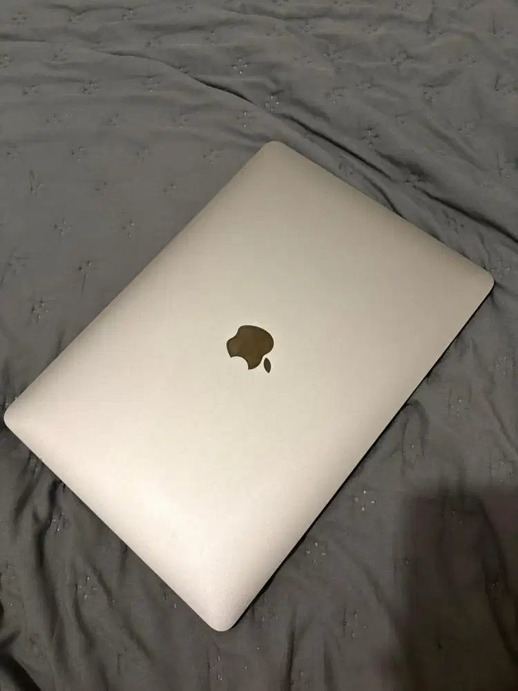 Macbook Pro 2019 13Inch Touchbar 8/256