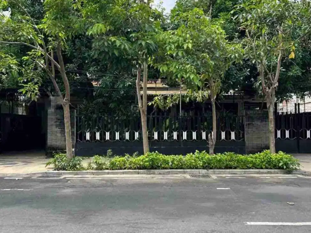 Dijual Rumah 2 lantai di Jl Kartini Surabaya Pusat