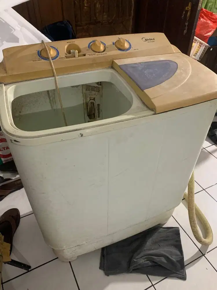 Mesin cuci midea 2 tabung