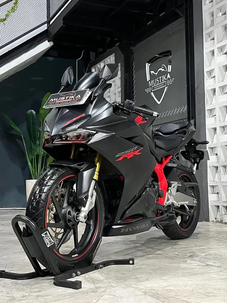 Stok Terbatas!!Honda CBR 250 2019 - Ayu Mustika