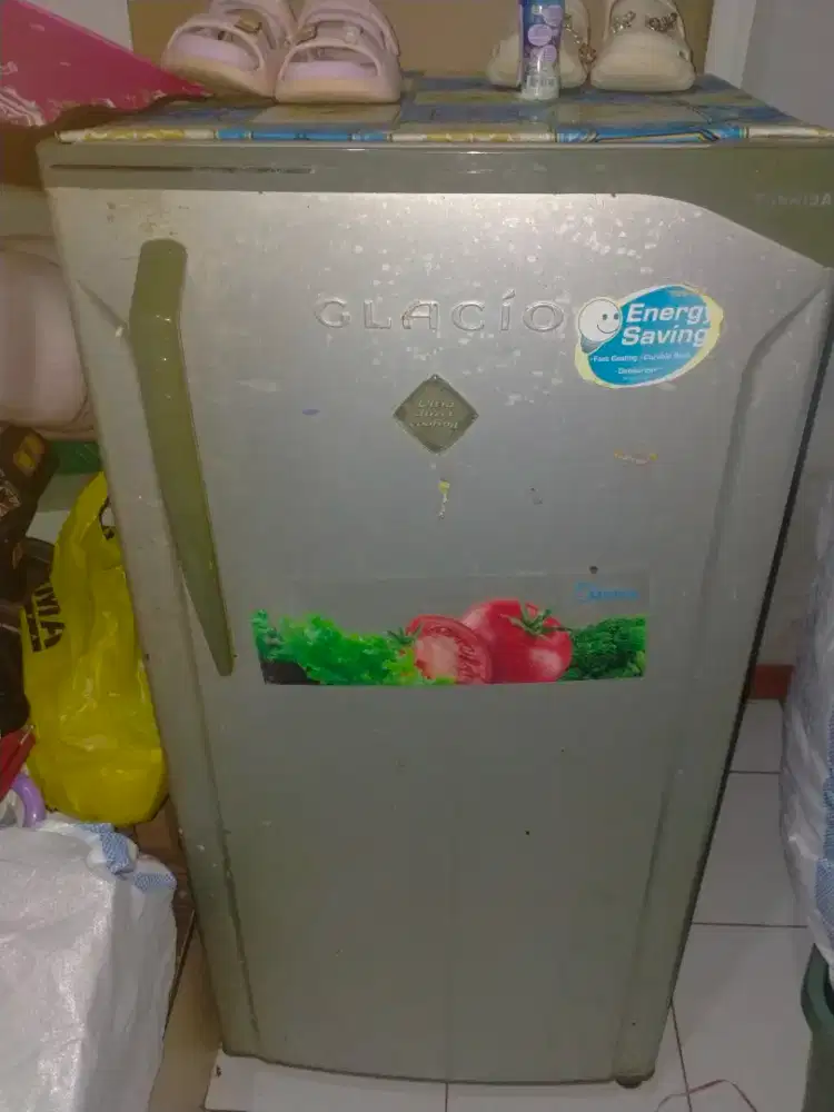 Kulkas merk glacio