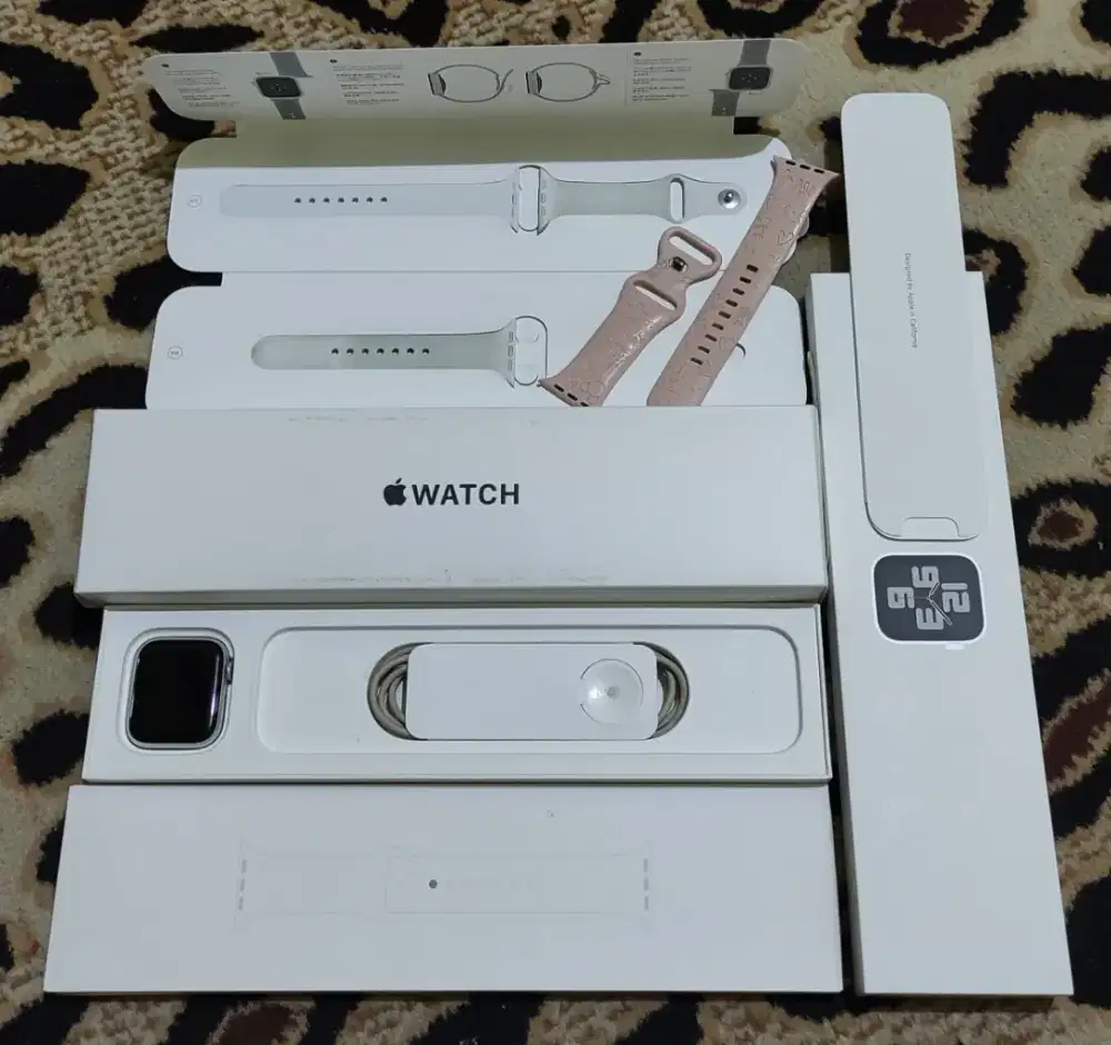Apple Watch Series SE Gen 2 44mm Silver Ex Inter Fullset ORI Siap Pake