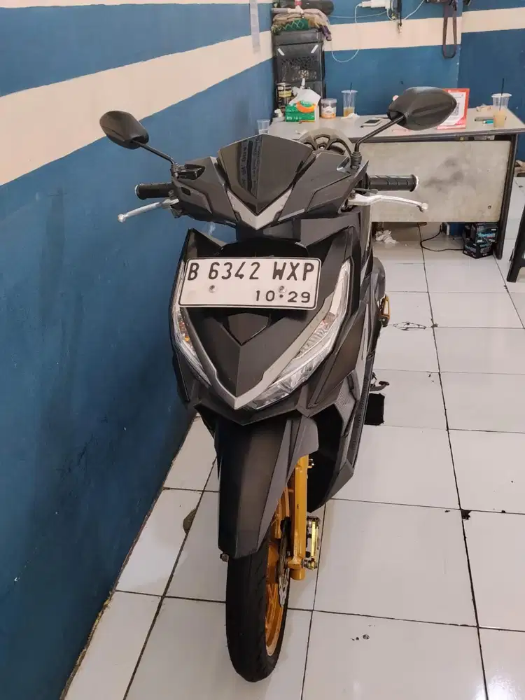 dijual cepat vario led old 2017 pajak hidup siap pakai