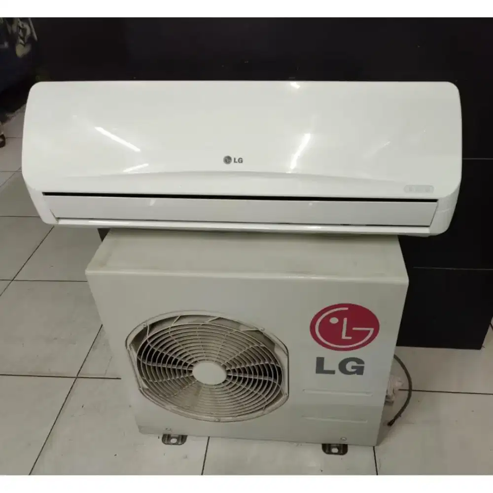 AC split merk LG 1/2pk dingin bagus bergaransi