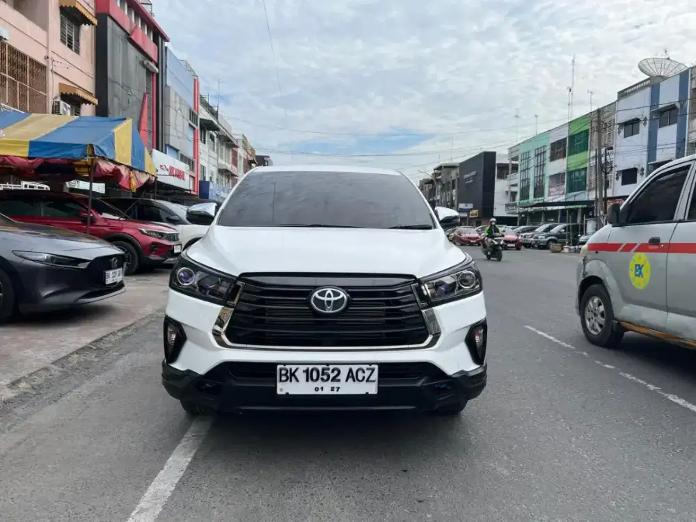 Toyota Innova venturer diesel matic 2021/2022