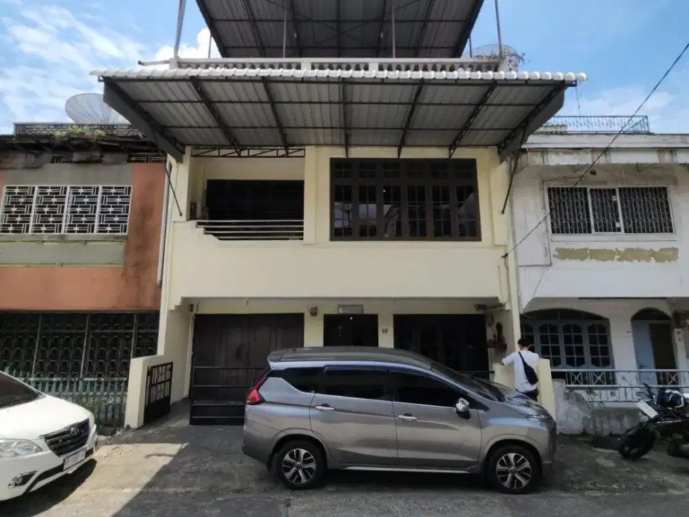 Rumah Into Kota Dijual Rugi Jalan Seram Baru Daerah Sutomo