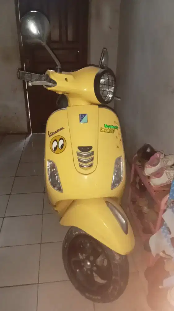 Dinjual vespa LX 125 2017 I -GET