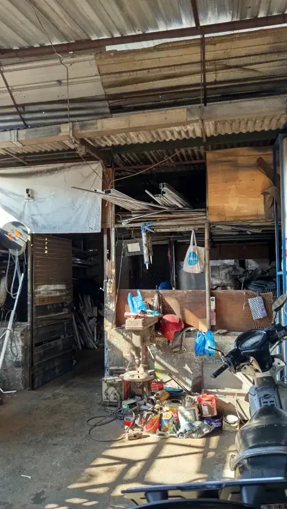 Mencari tukang las yang berpengalaman