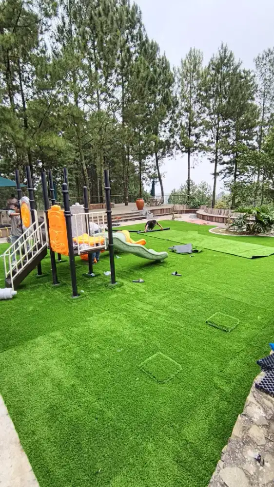 Jual Rumput Sintetis untuk Dekorasi Halaman dan Rumah