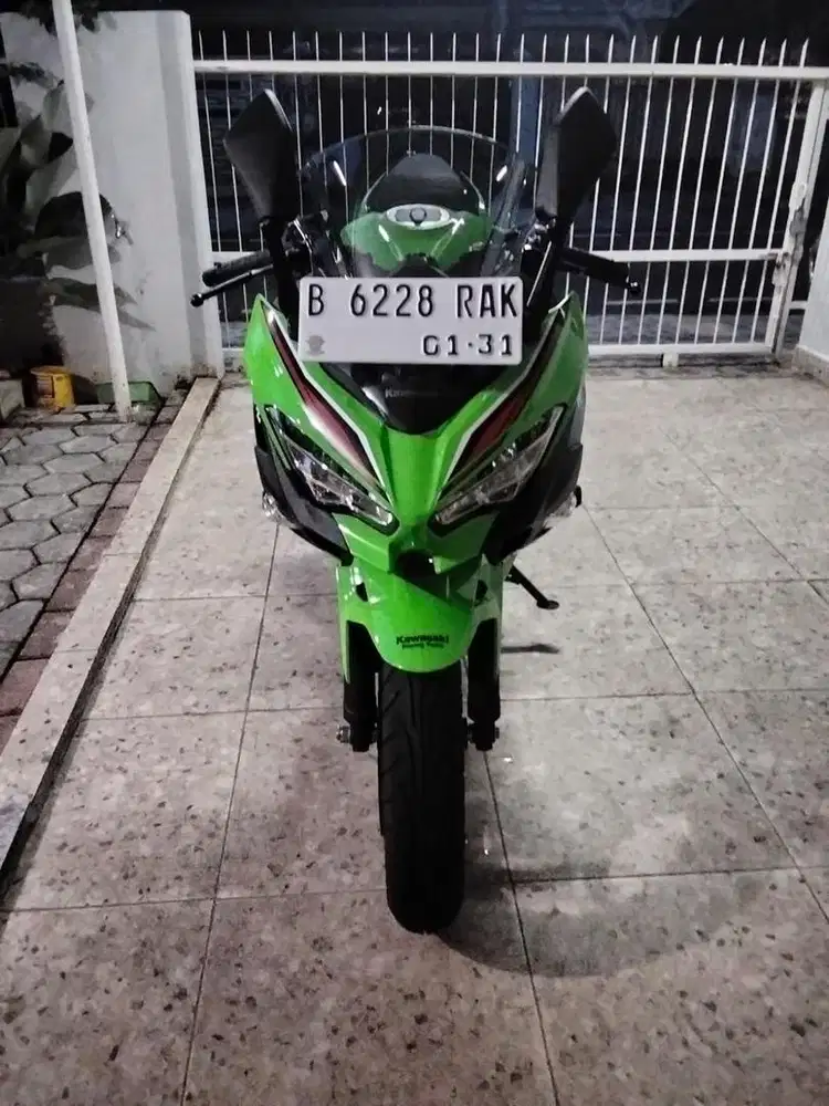 Kawasaki Ninja 250 ABS tahun 2025