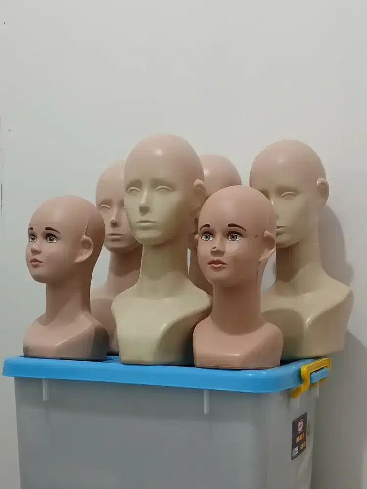 Manekin kepala plastik