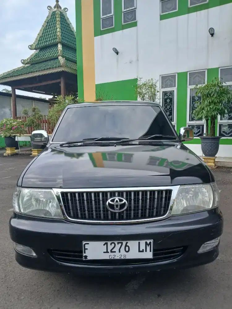 Toyota Kijang LGX 1.8