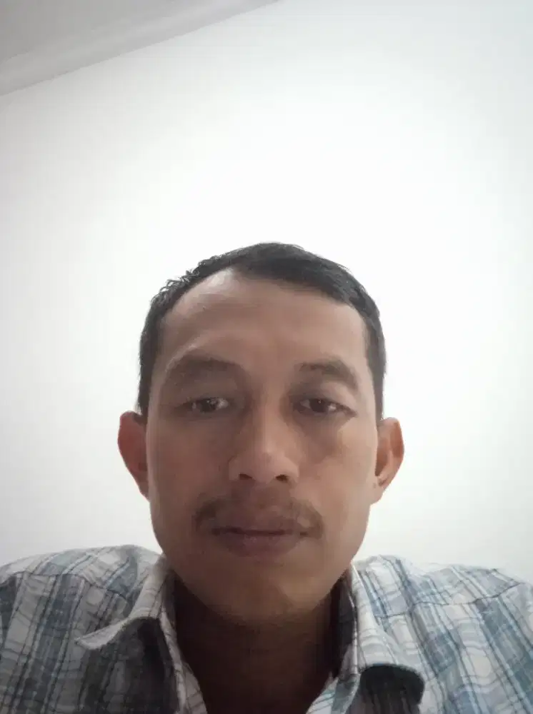 Bisa berea beres rumah bisa anter anak sekolah bisa urus tanaman cuci