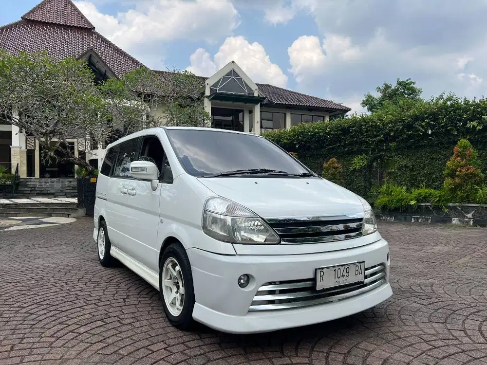 Nissan Serena 2.0 HWS Autech Automatic 2012