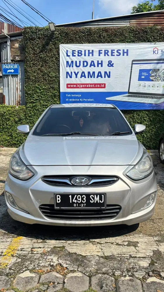 Hyundai Grand Avega 2012 Bensin