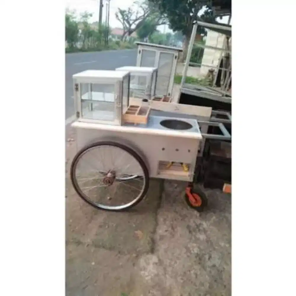 Penjual Cilok keliling