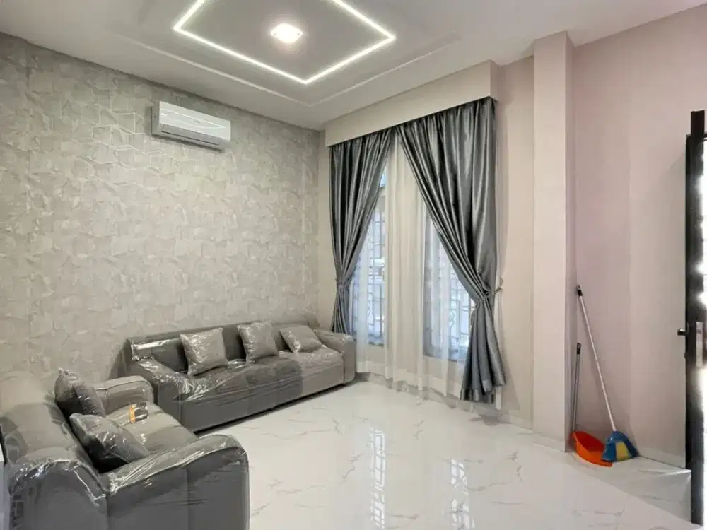 Rumah Mewah Full Furnished Komplek Marriot Villas Daerah Karya - Amir Hamzah - Adam Malik