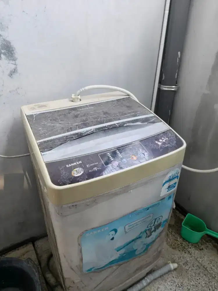 Mesin cuci rusak