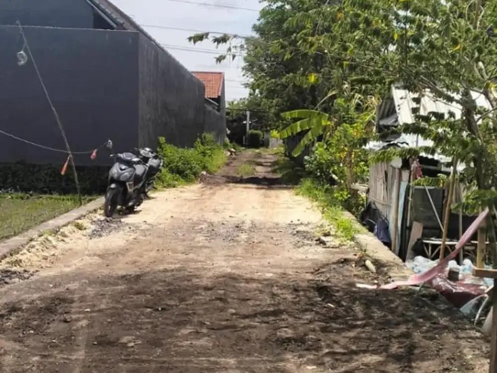 DISEWAKAN TANAH STRATEGIS DI DALUNG – DEKAT Warung Uma Taki