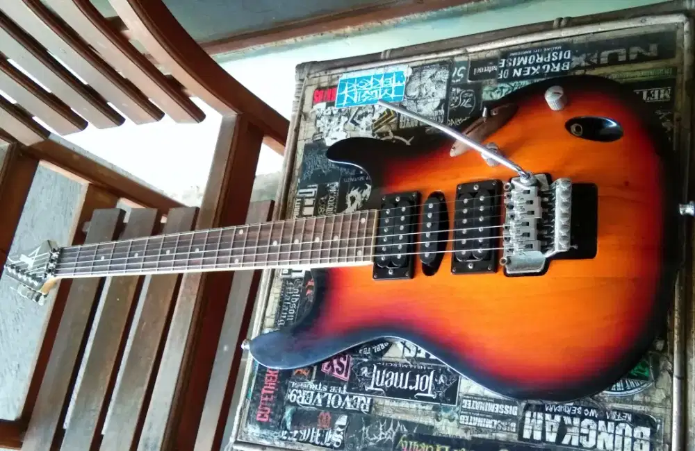 Gitar ibanez S Series