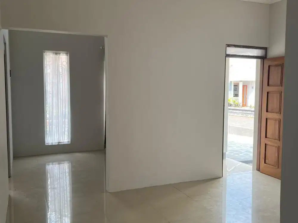 DISEWAKAN RUMAH DALAM PERUMAHAN 1 LANTAI LOKASI STRATEGIS TLOGOADI SLEMAN JOGJA