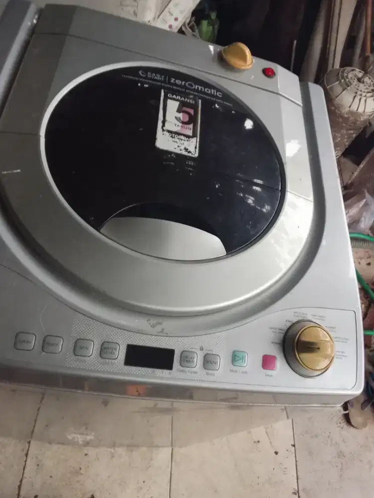 Mesin cuci polytron sudah si menualin pake timer ya