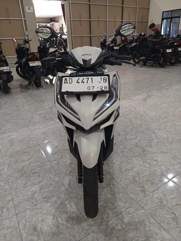 VARIO 125 2023 KEYLES KM RENDAH