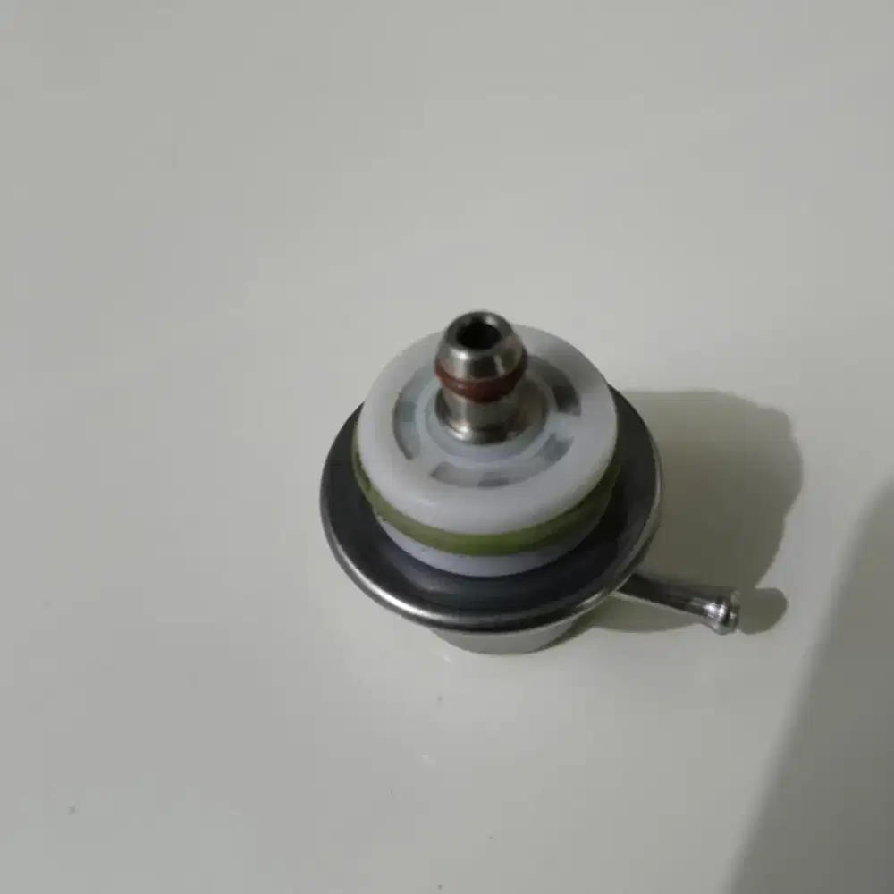 Fuel Pressure Regulator untuk BMW