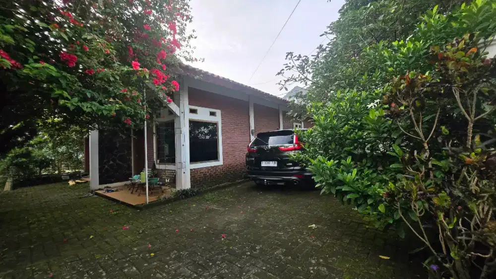 Rumah Asri  Bandung Cileunyi, Halaman Luas