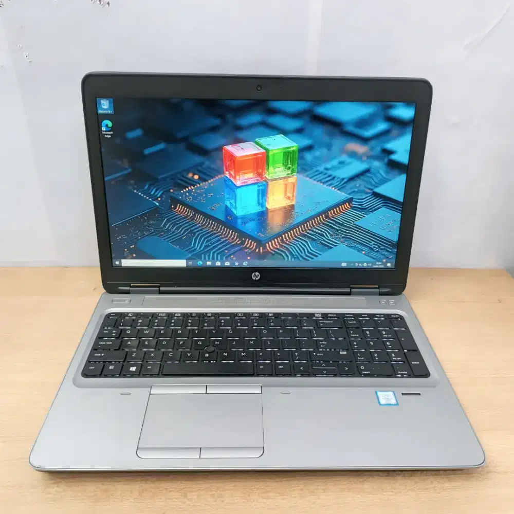 HP Probook 650 G3 | core i7 7280Hq | 8GB SSD 256GB | 15 no minus